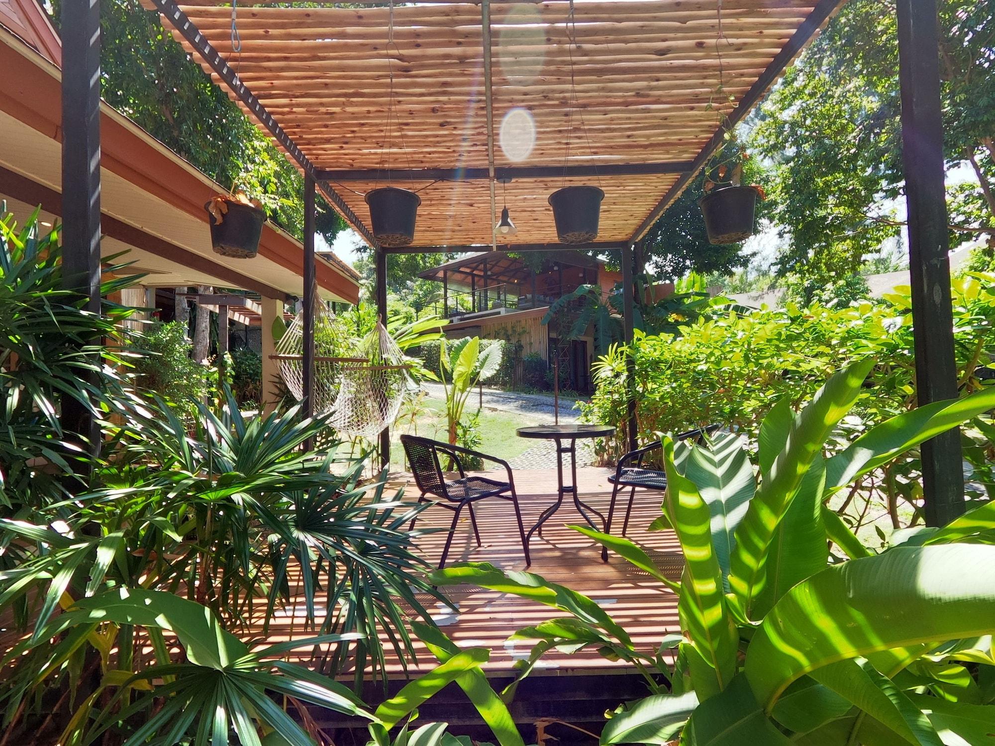 The Cliff Lipe Hotel Exterior photo