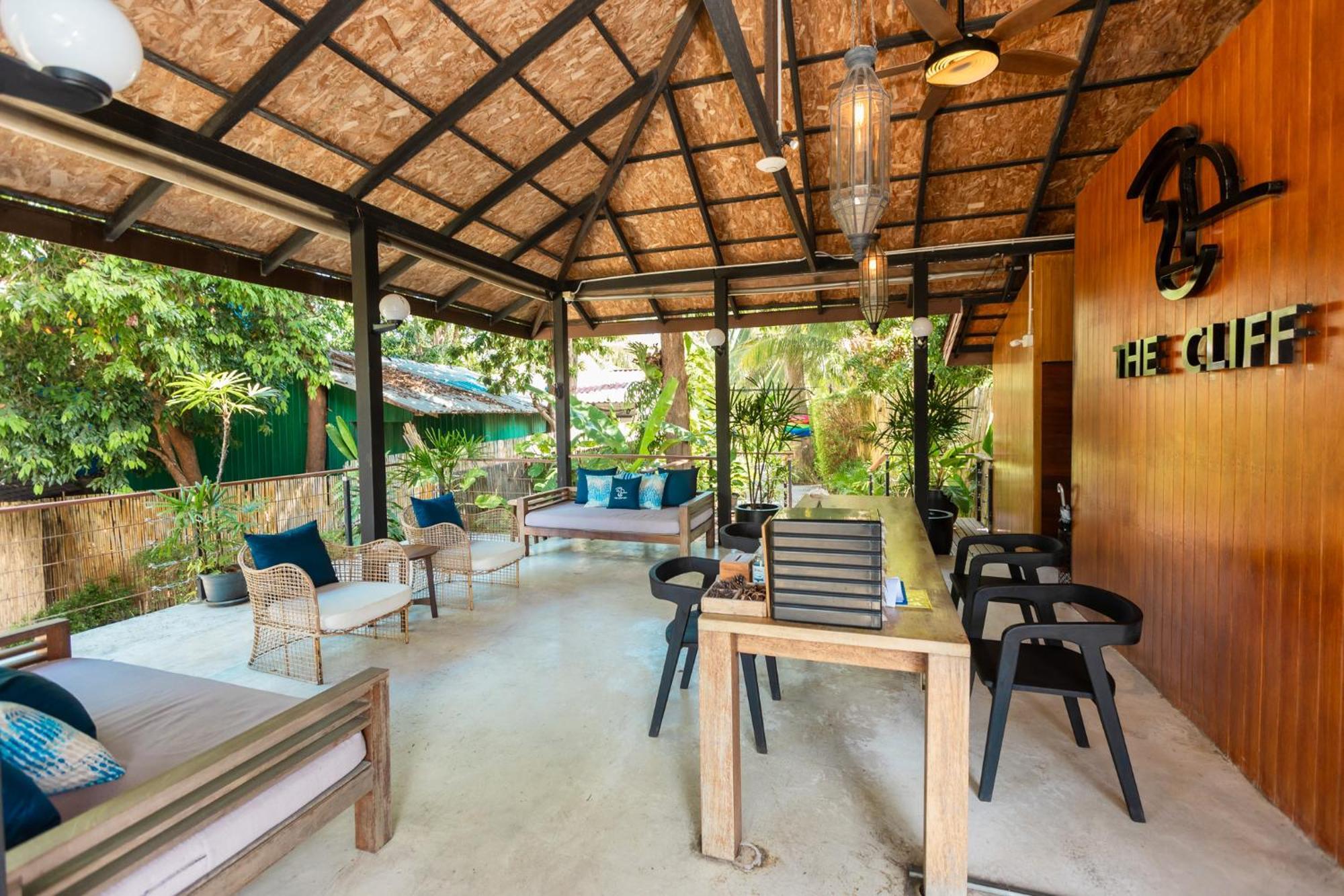 The Cliff Lipe Hotel Exterior photo